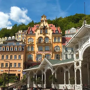 4* Hotell Romance