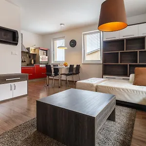 Modern With 2 Bedrooms Karlsbad